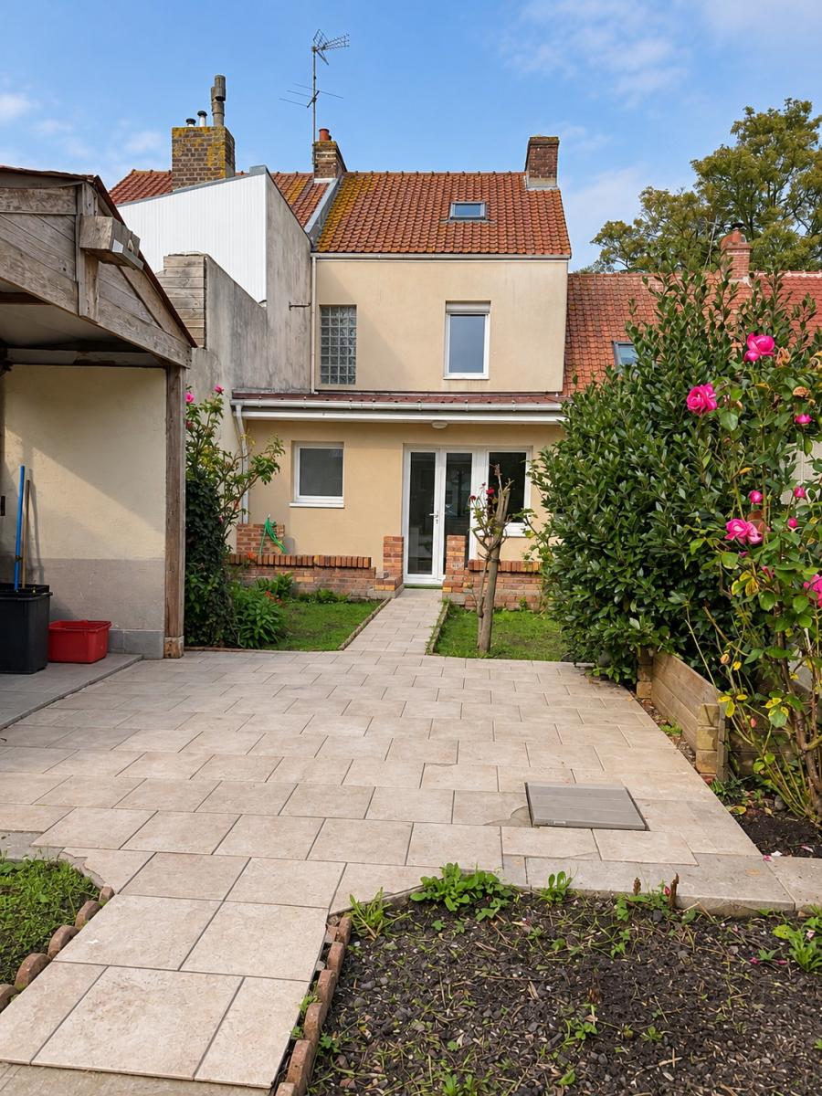 Maison 4 pièces 115 m² · à Calais · 115 m² · 136 180 €