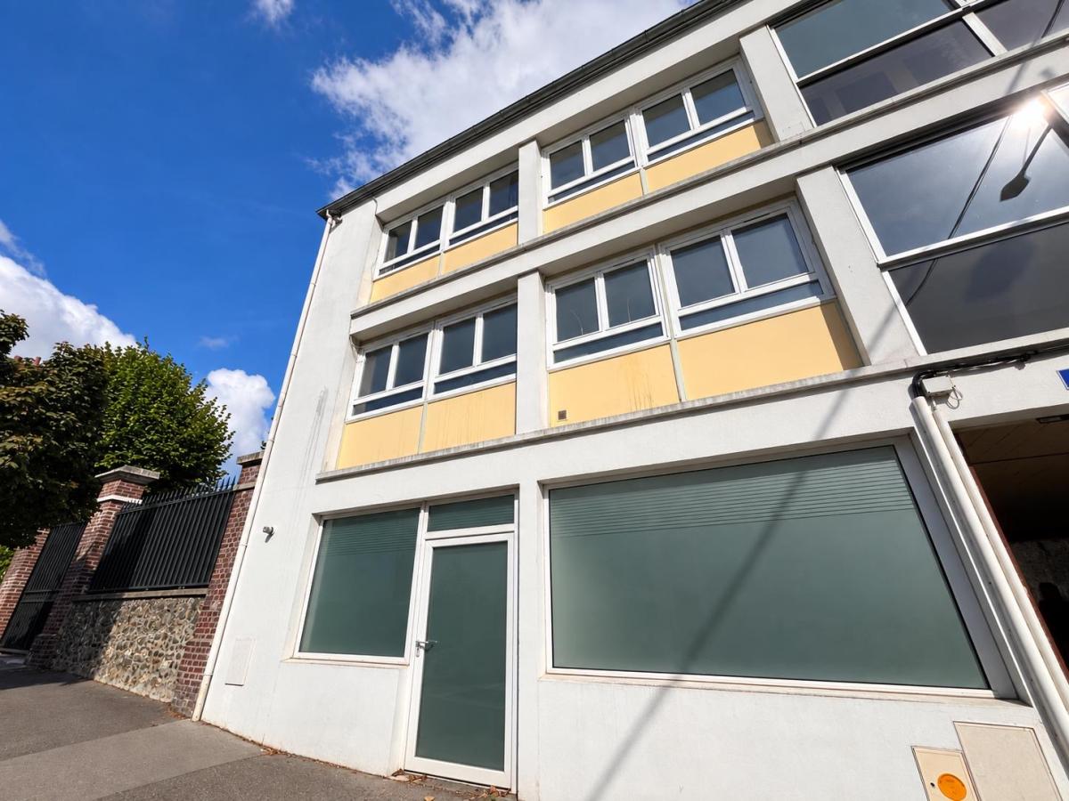 Local commercial 72 m² · à Rouen · 71,7 m² · 148 400 €