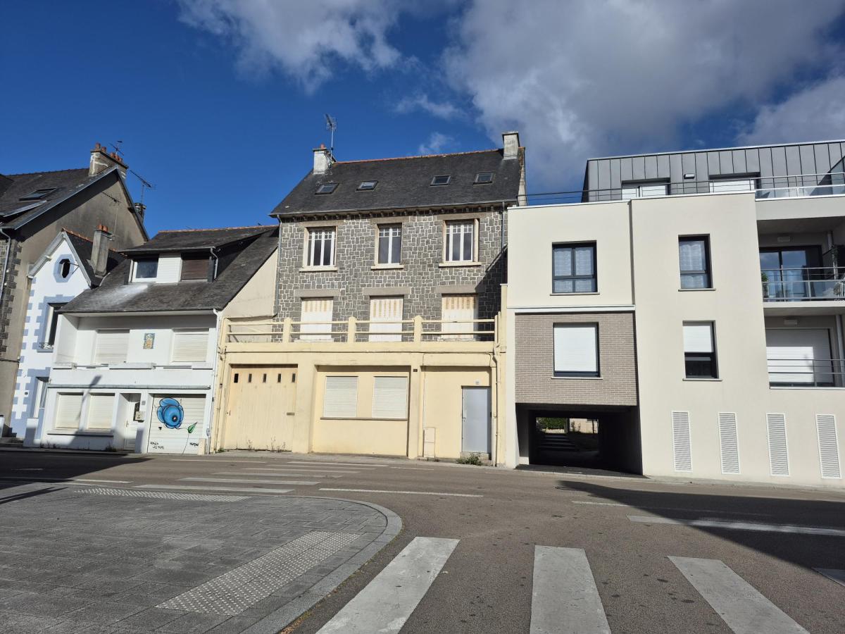 Maison 2 pièces 200 m² · à Saint-Brieuc · 200 m² · 241 500 €