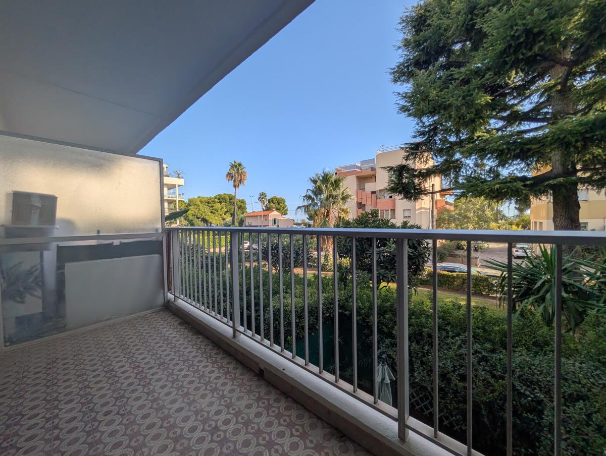 Appartement 1 pièce 27 m² · à Saint-Laurent-du-Var · 27 m² · 169 600 €