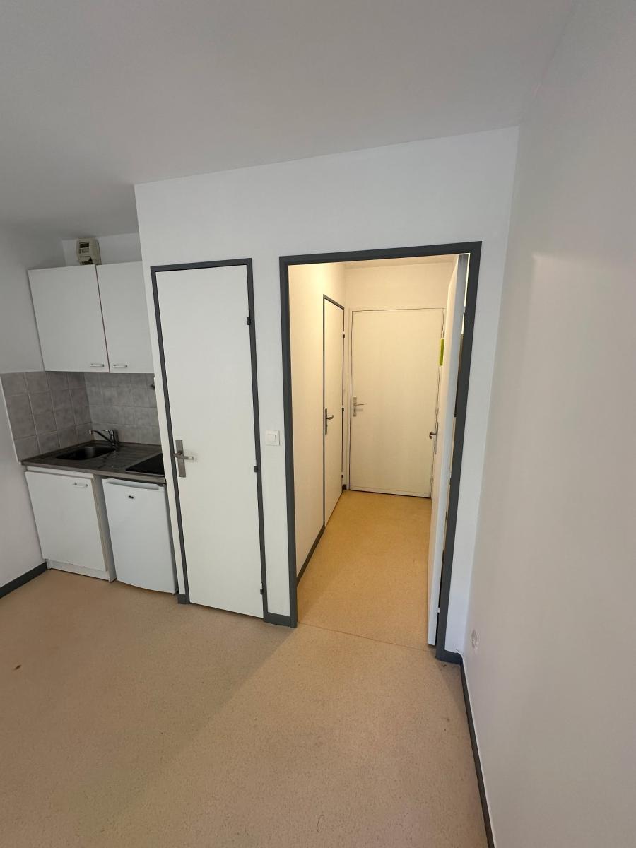Appartement 1 pièce 18 m² · à Amiens · 17,8 m² · 420 €/mois