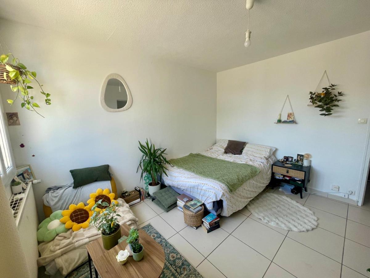 Appartement 1 pièce 29 m² · à Guilherand-Granges · 29 m² · 79 000 €