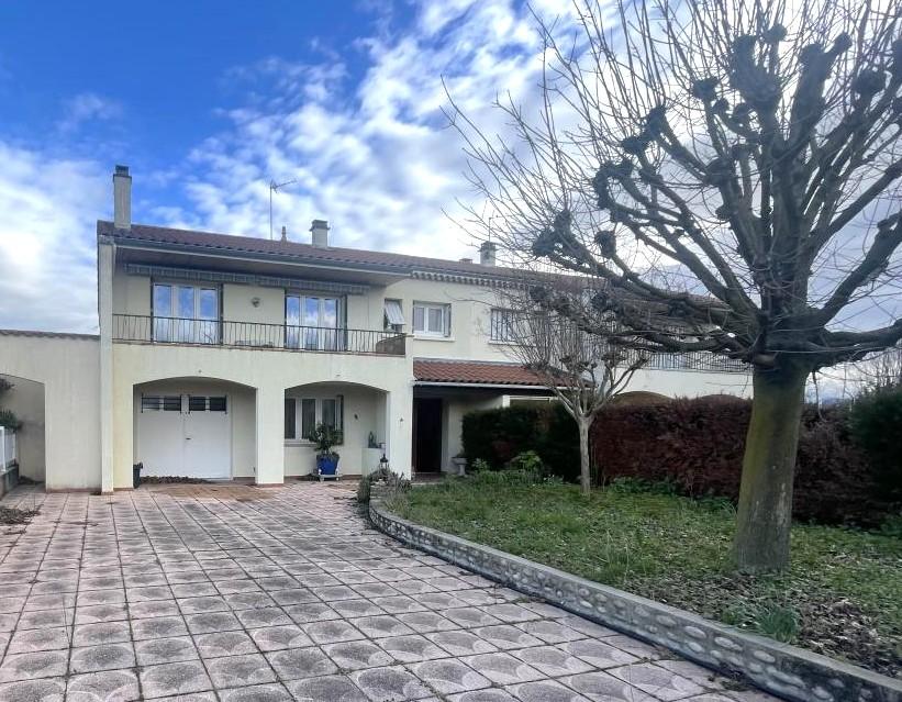 Maison 6 pièces 113 m² · à Beauchastel · 112,9 m² · 229 000 €