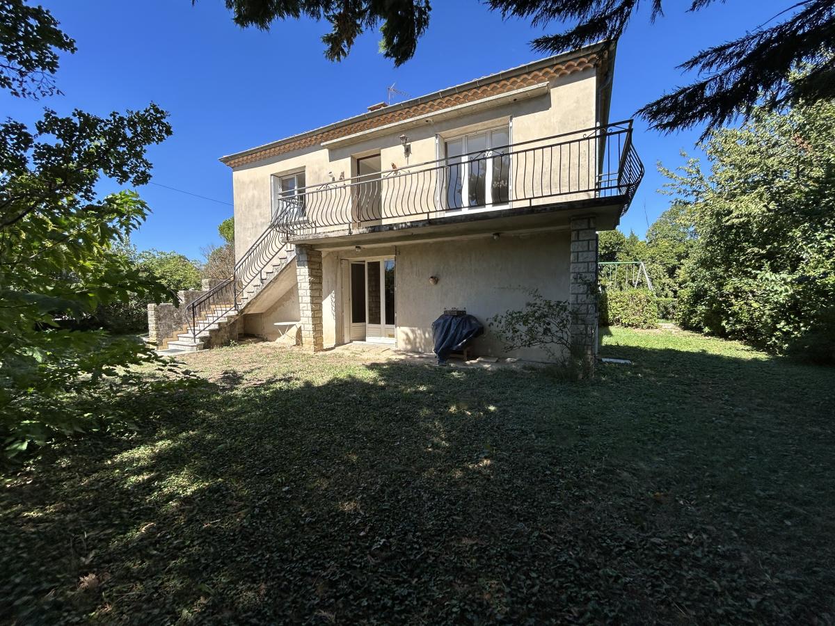 Maison 6 pièces 166 m² · à Montélimar · 166 m² · 220 000 €