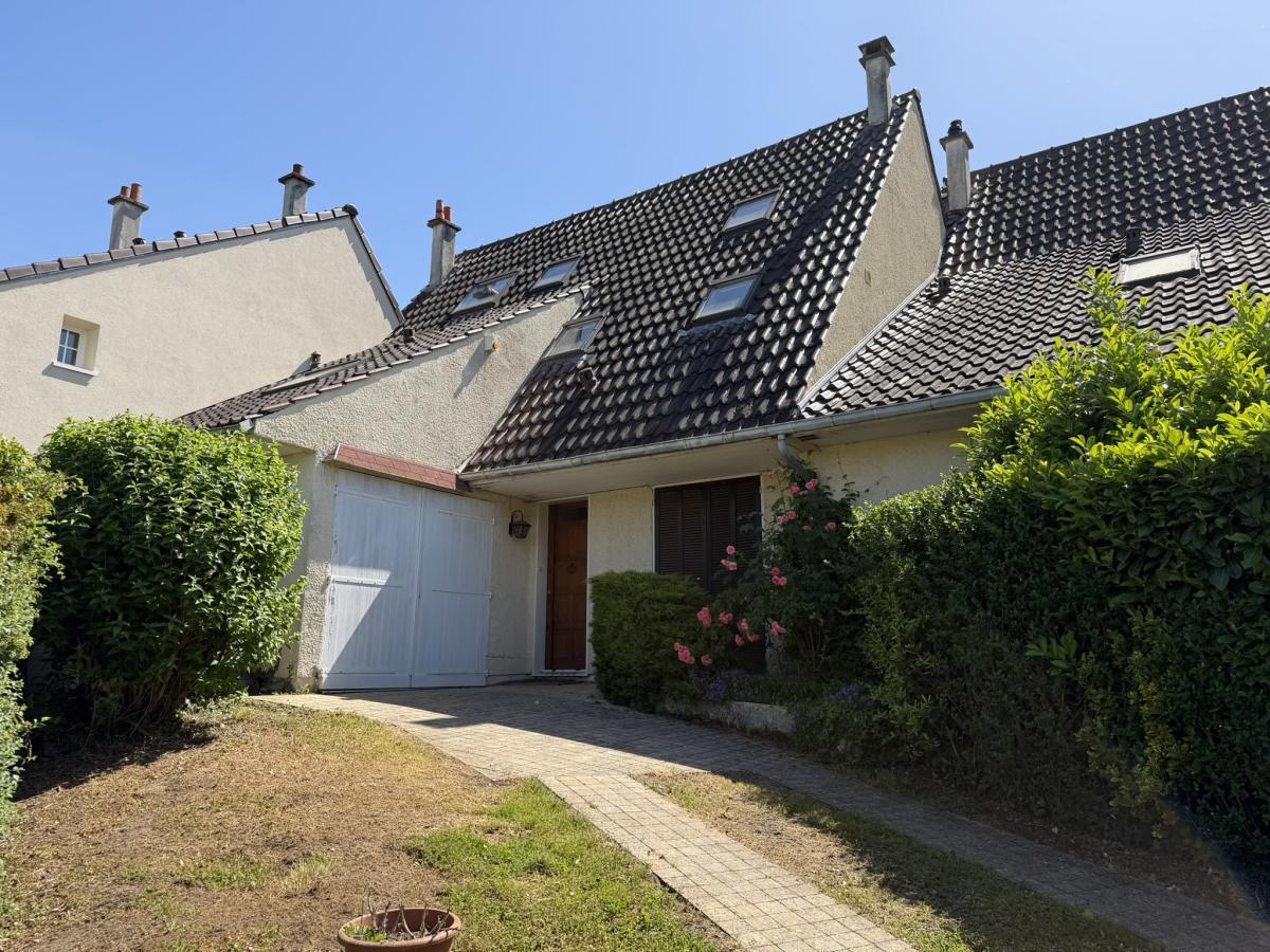 Maison 6 pièces 149 m² · à Breuillet · 148,6 m² · 289 000 €