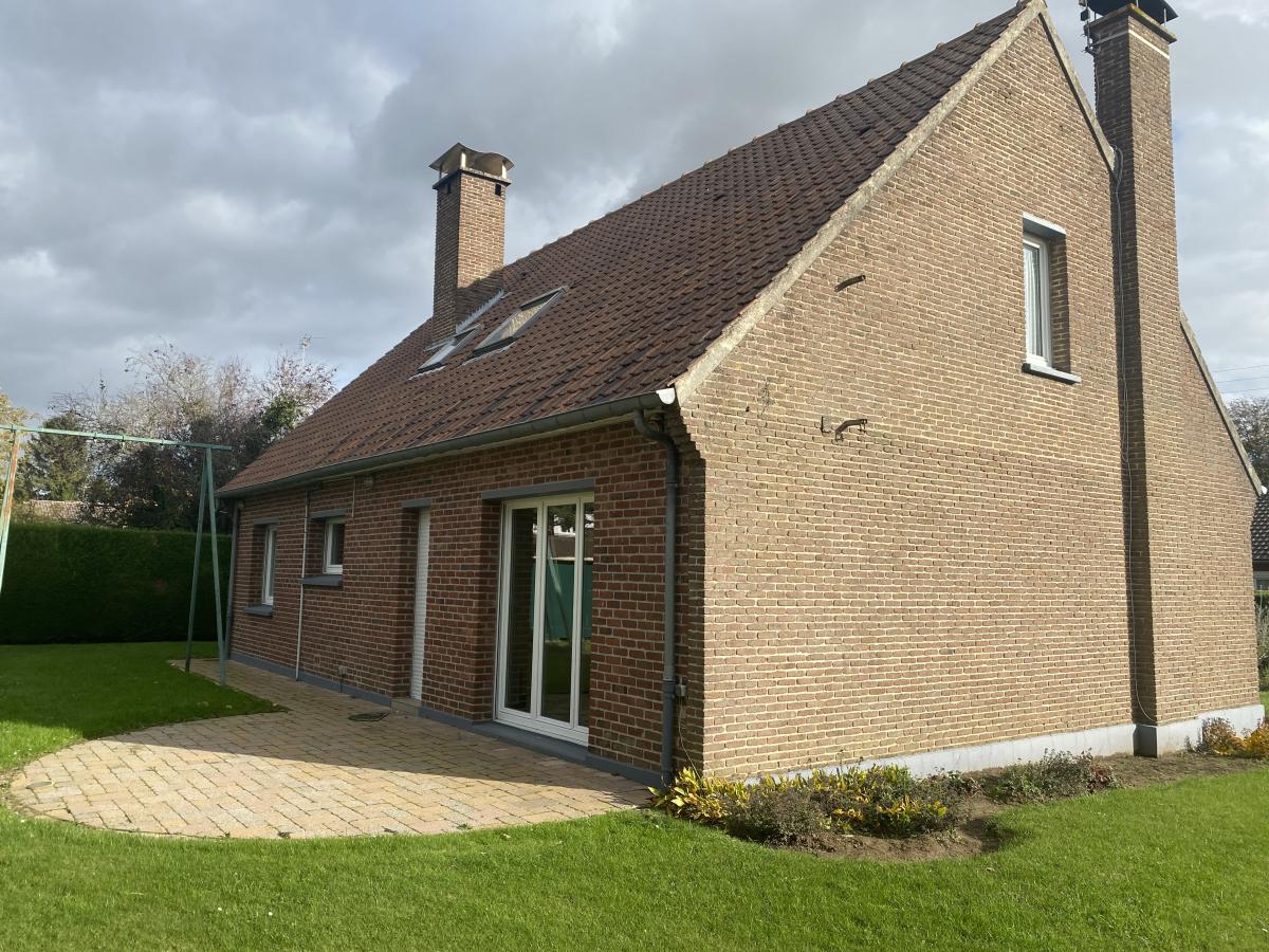 Maison 5 pièces 138 m² · à Santes · 137,6 m² · 412 000 €