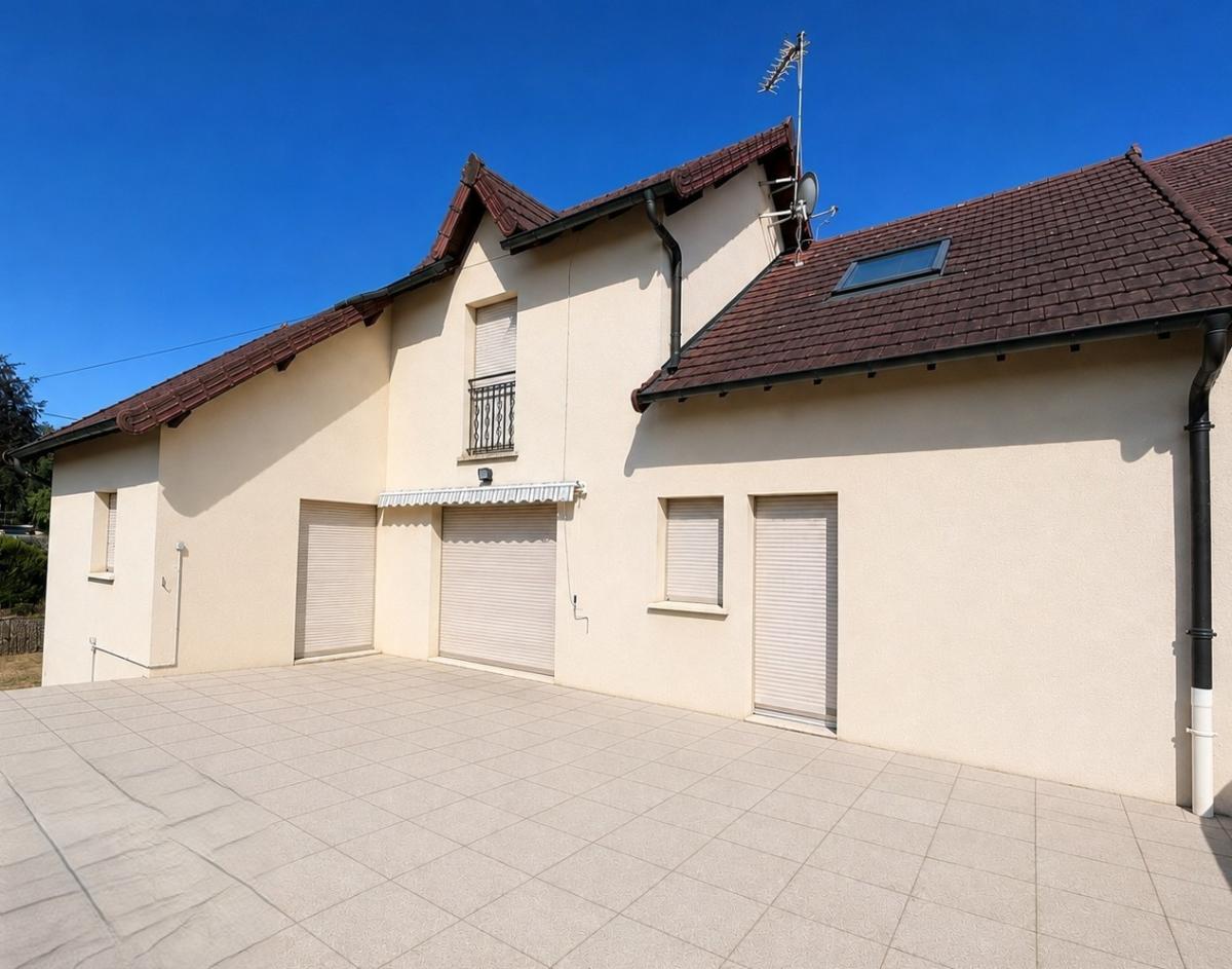Maison 5 pièces 152 m² · à Ferrières-les-Bois · 151,6 m² · 269 000 €
