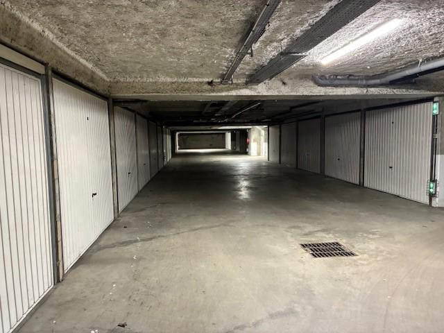 Parking 150 m² · à Trappes · 150 m² · 178 323 €