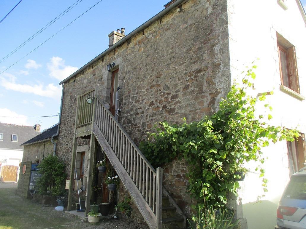 Maison 5 pièces 133 m² · à Rostrenen · 133 m² · 140 315 €