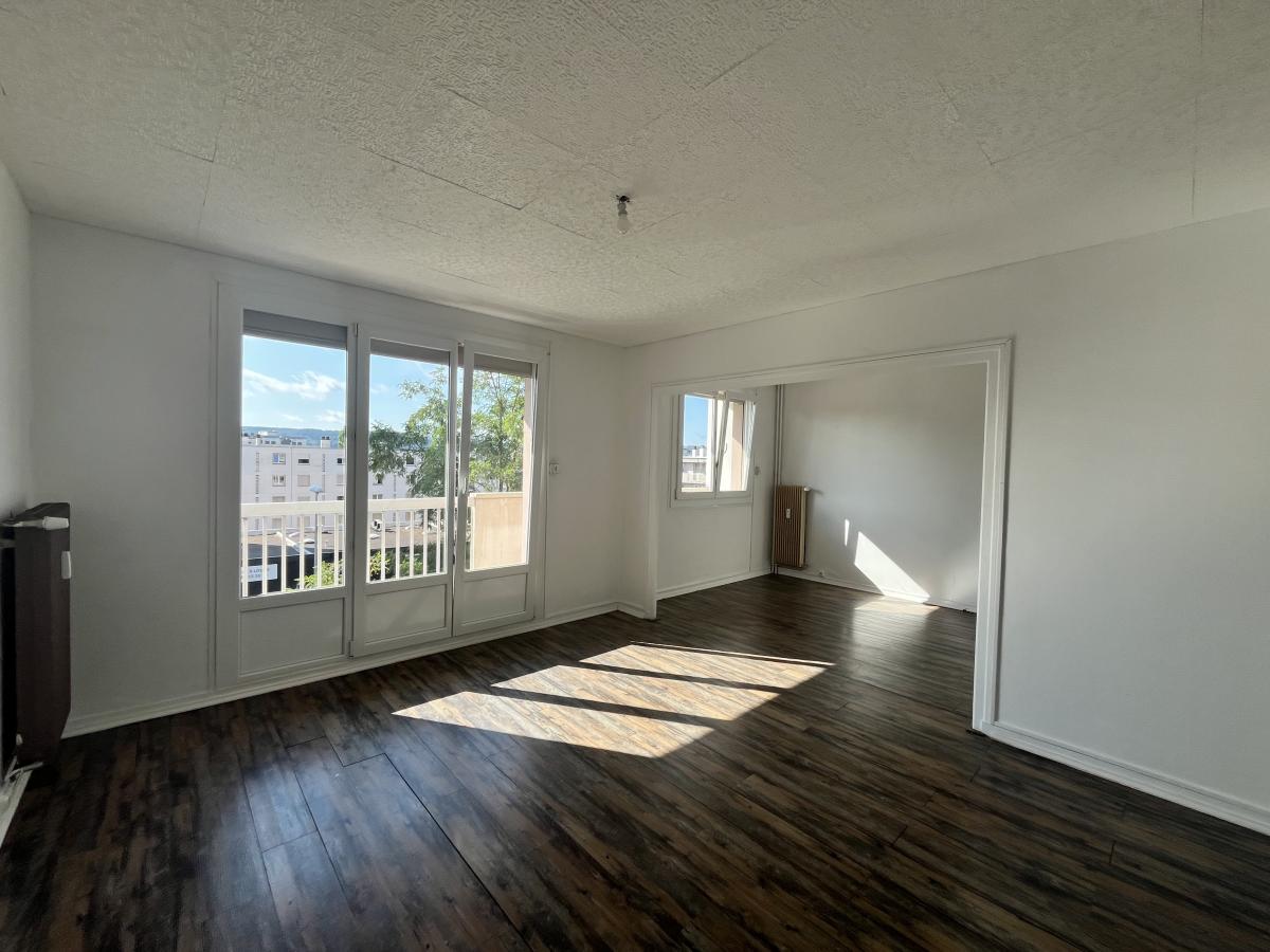 Appartement 3 pièces 69 m² · à Besançon · 69,3 m² · 125 000 €
