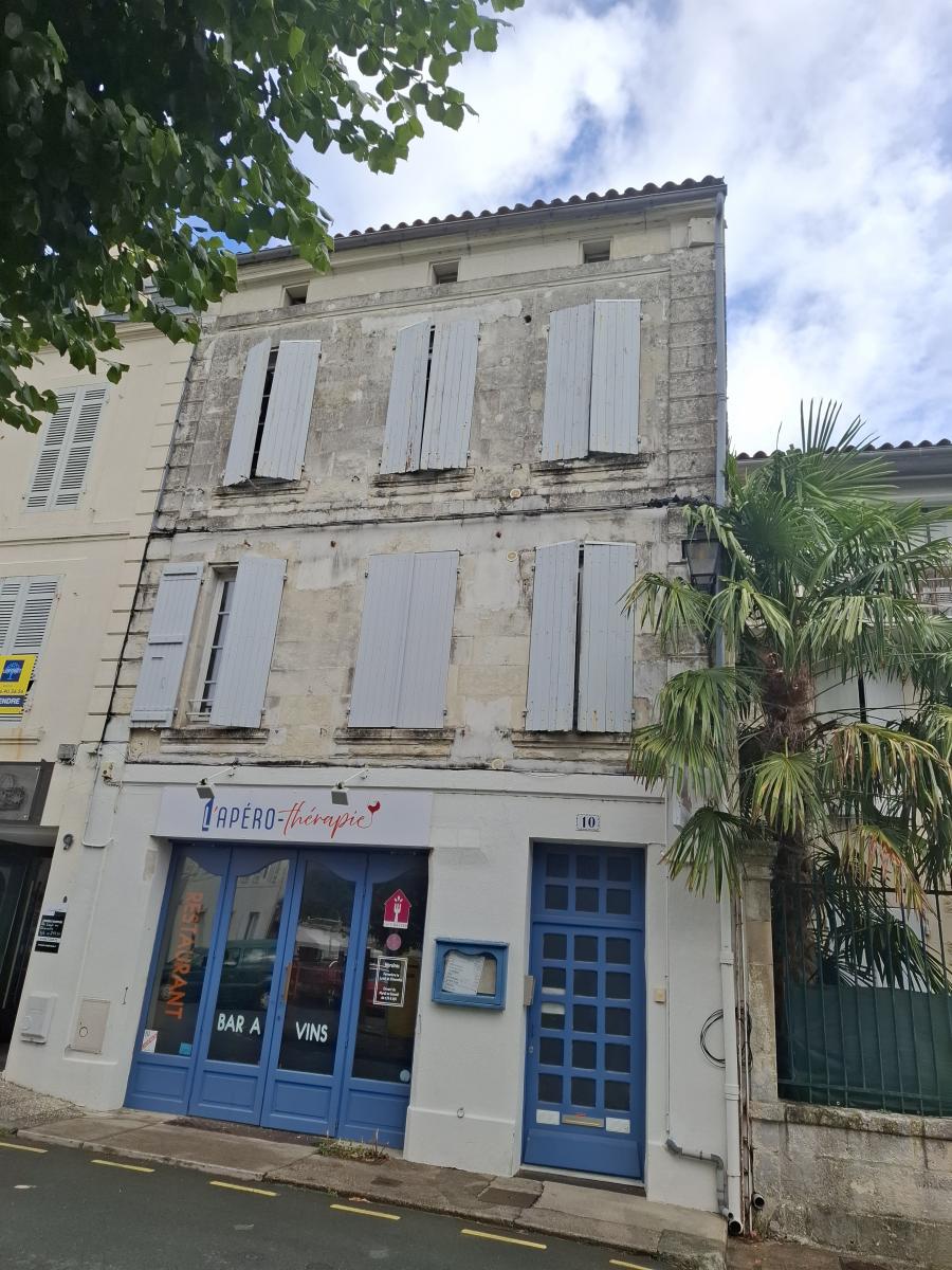 Appartement 4 pièces 96 m² · à Saintes · 96,3 m² · 178 364 €