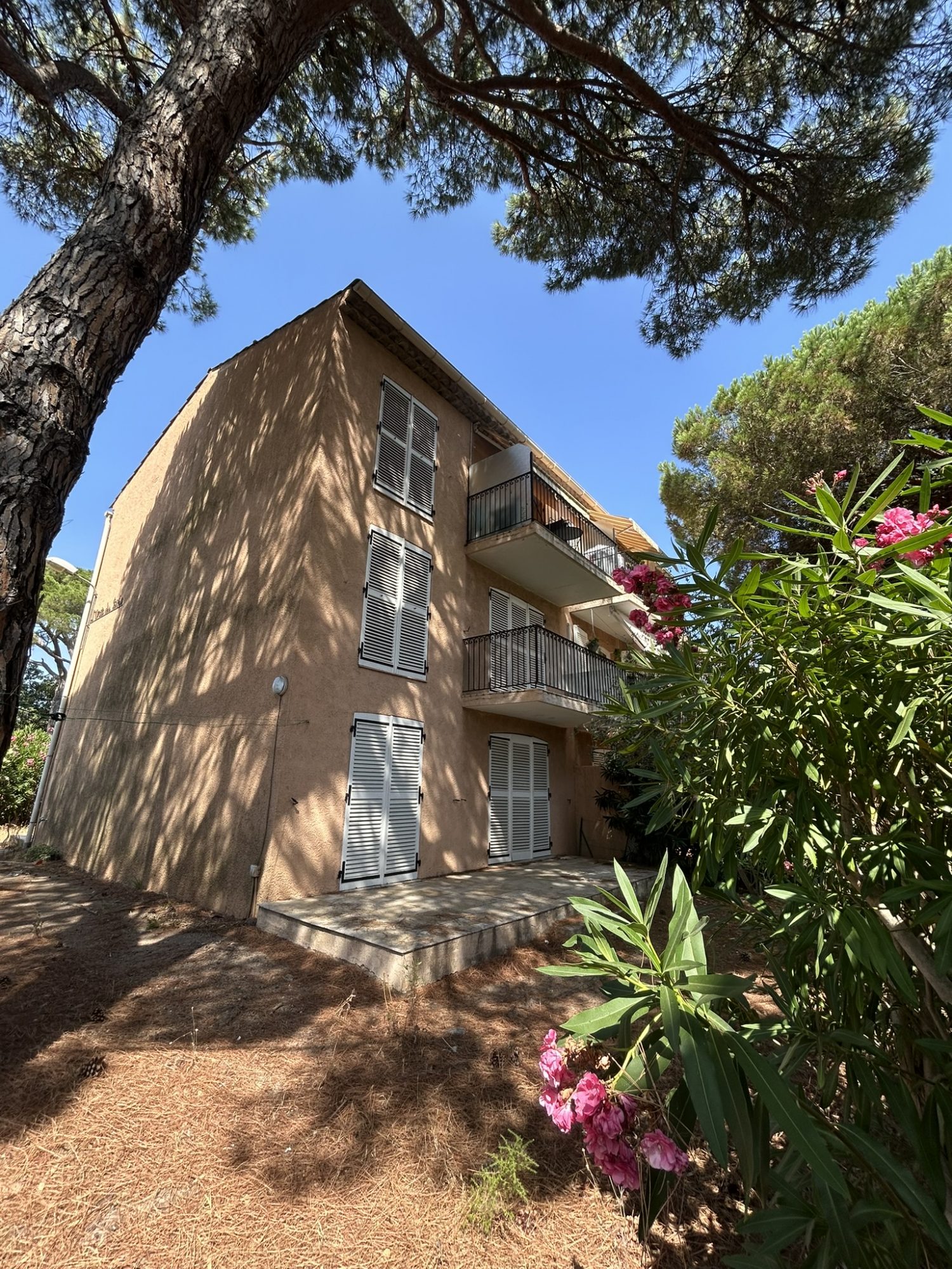 Appartement 2 pièces 49 m² · à Saint-Raphaël · 48,6 m² · 148 400 €