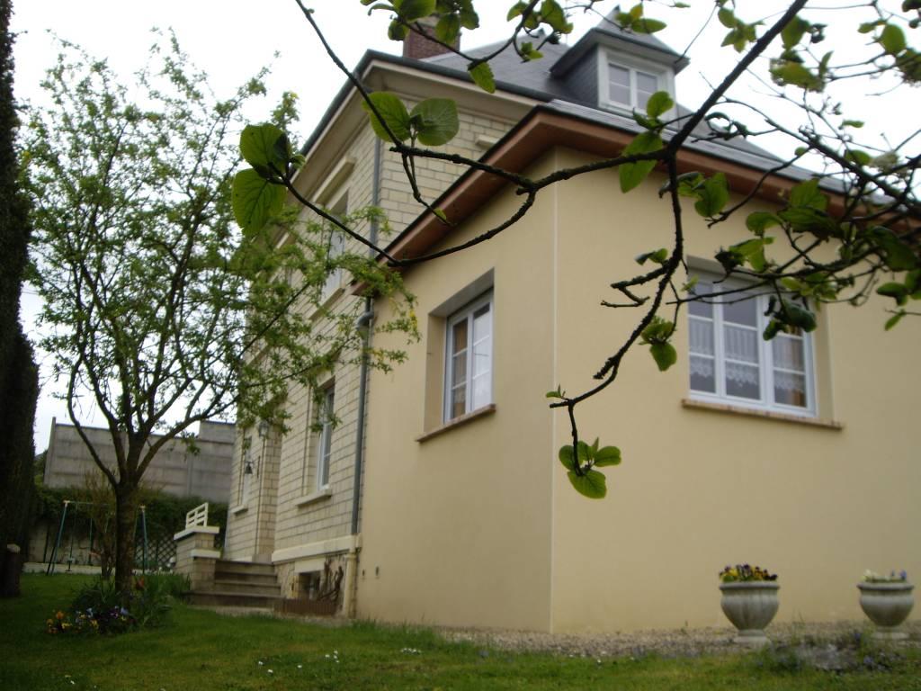 Maison 9 pièces 170 m² · à Saint-Pierre-sur-Dives · 170 m² · 299 250 €