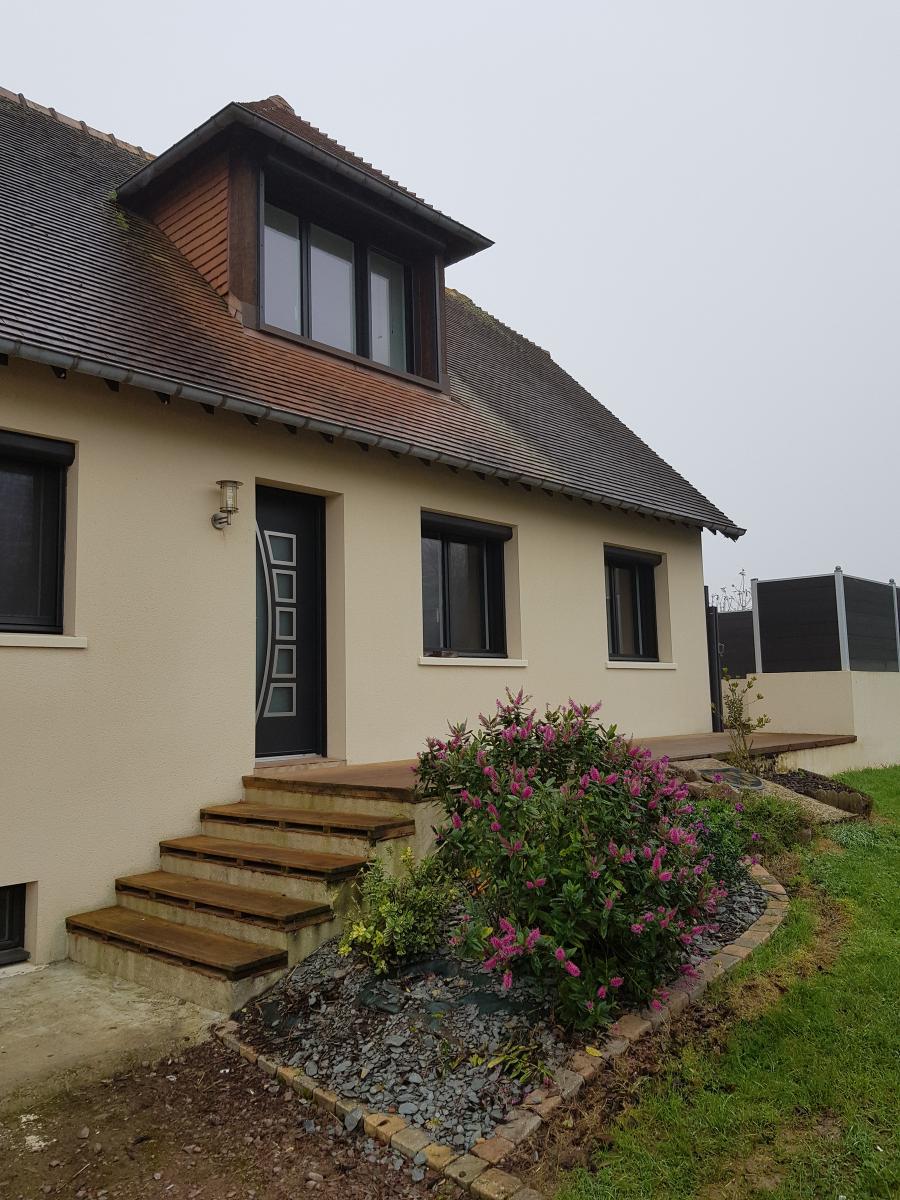 Maison 6 pièces 107 m² · à Saint-Contest · 107 m² · 1 100 €/mois