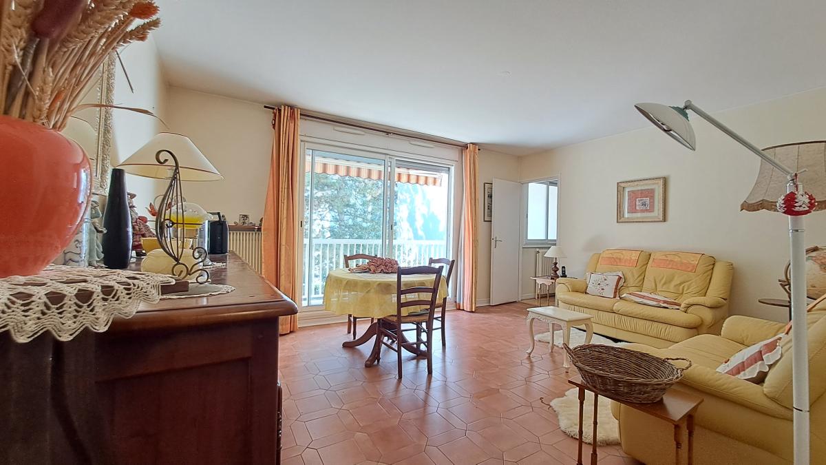 Appartement 3 pièces 75 m² · à Tassin-la-Demi-Lune · 74,9 m² · 317 000 €