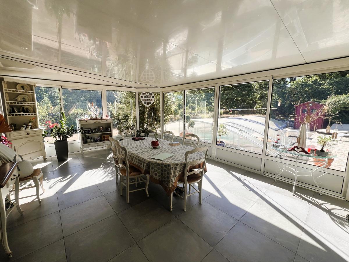 Maison 7 pièces 220 m² · à Brissac Loire Aubance · 220 m² · 596 800 €