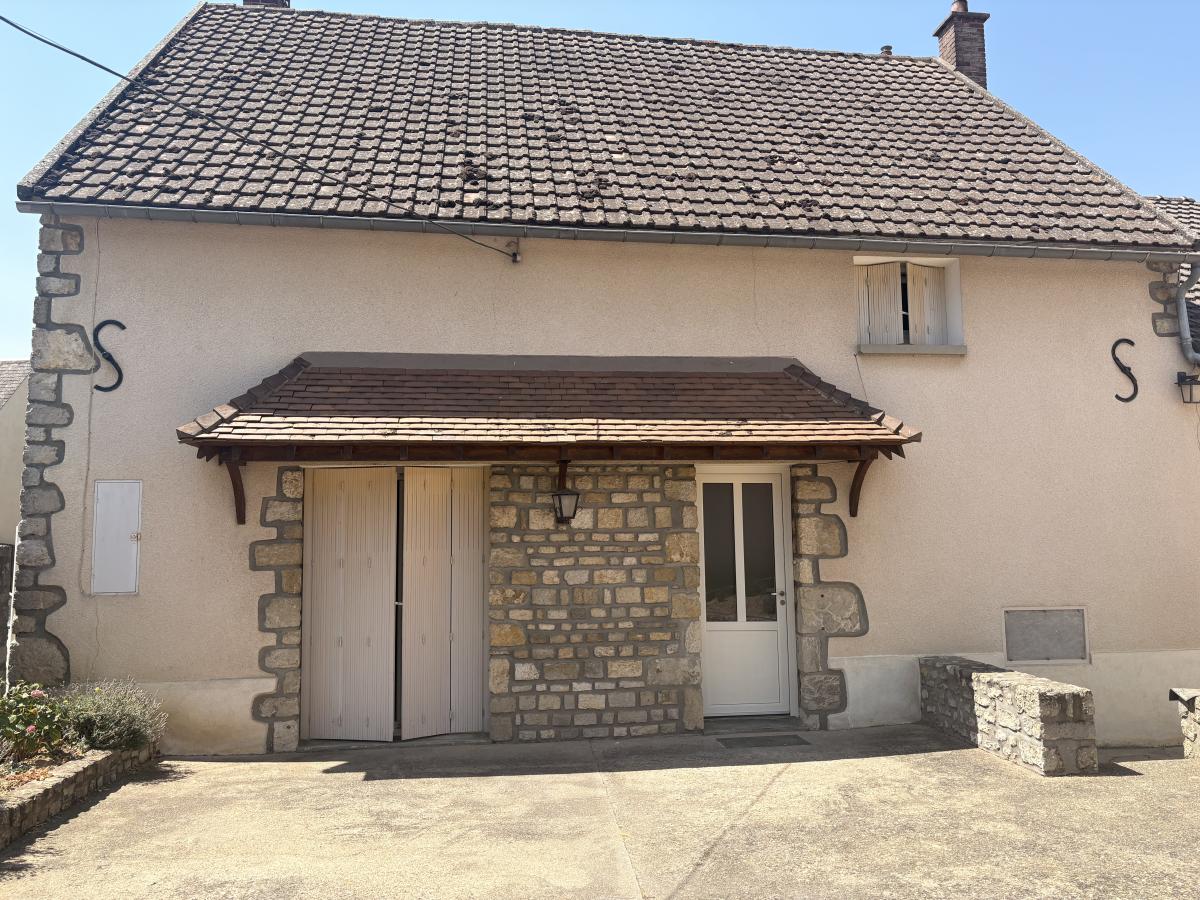 Maison 142 m² · à Sermaises · 142 m² · 182 000 €