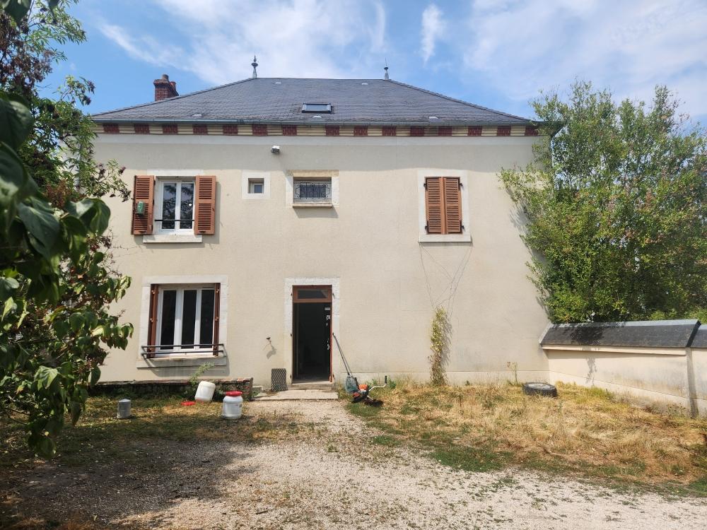 Maison 6 pièces 205 m² · à Saint-Martin-d'Auxigny · 205 m² · 260 000 €