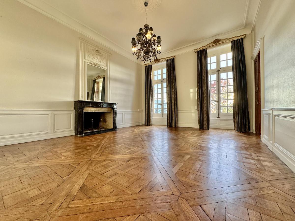 Appartement 4 pièces 147 m² · à Nantes · 147 m² · 470 000 €