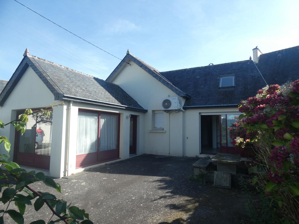 Maison 5 pièces 66 m² · à Pleyben · 65,7 m² · 126 000 €