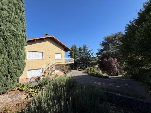 Maison 8 pièces 148 m² · à Montluel · 148,1 m² · 399 000 €