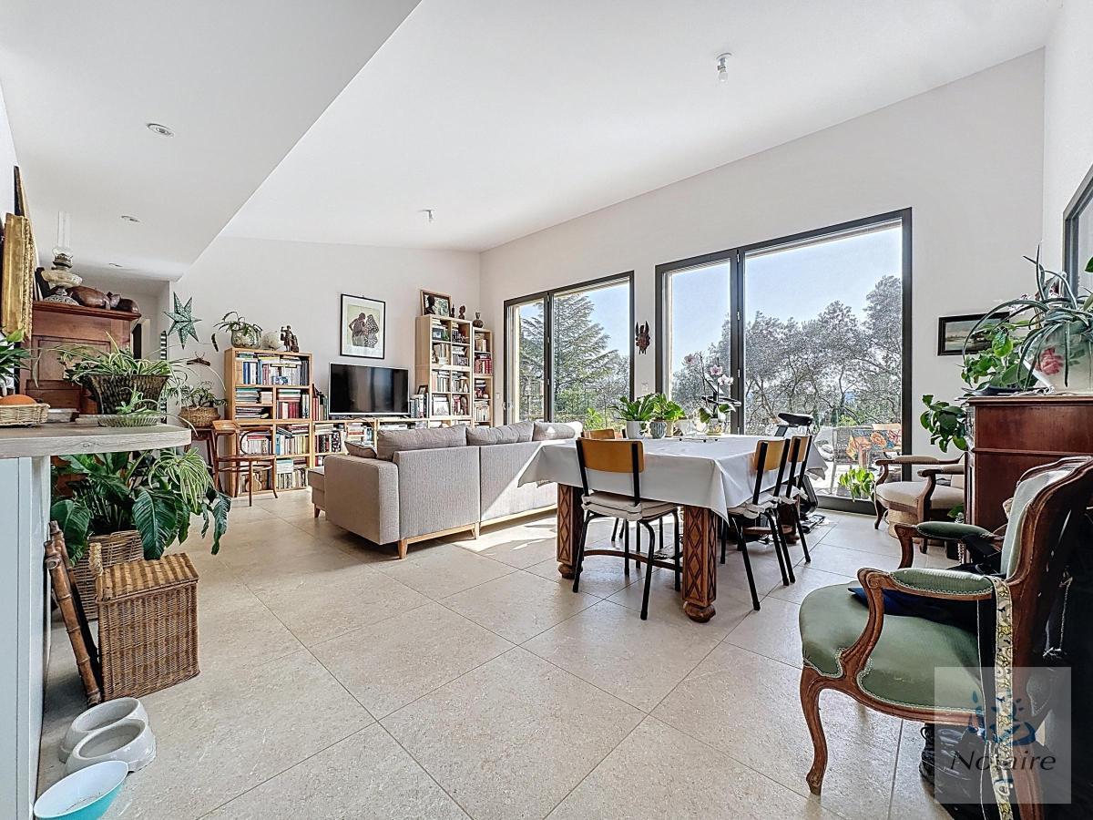 Maison 2 pièces 91 m² · à Cadenet · 91,3 m² · 700 000 €