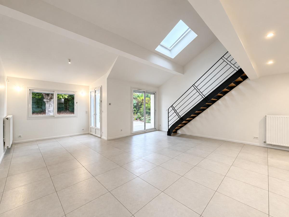 Maison 6 pièces 158 m² · à Tinqueux · 158,4 m² · 1 400 €/mois