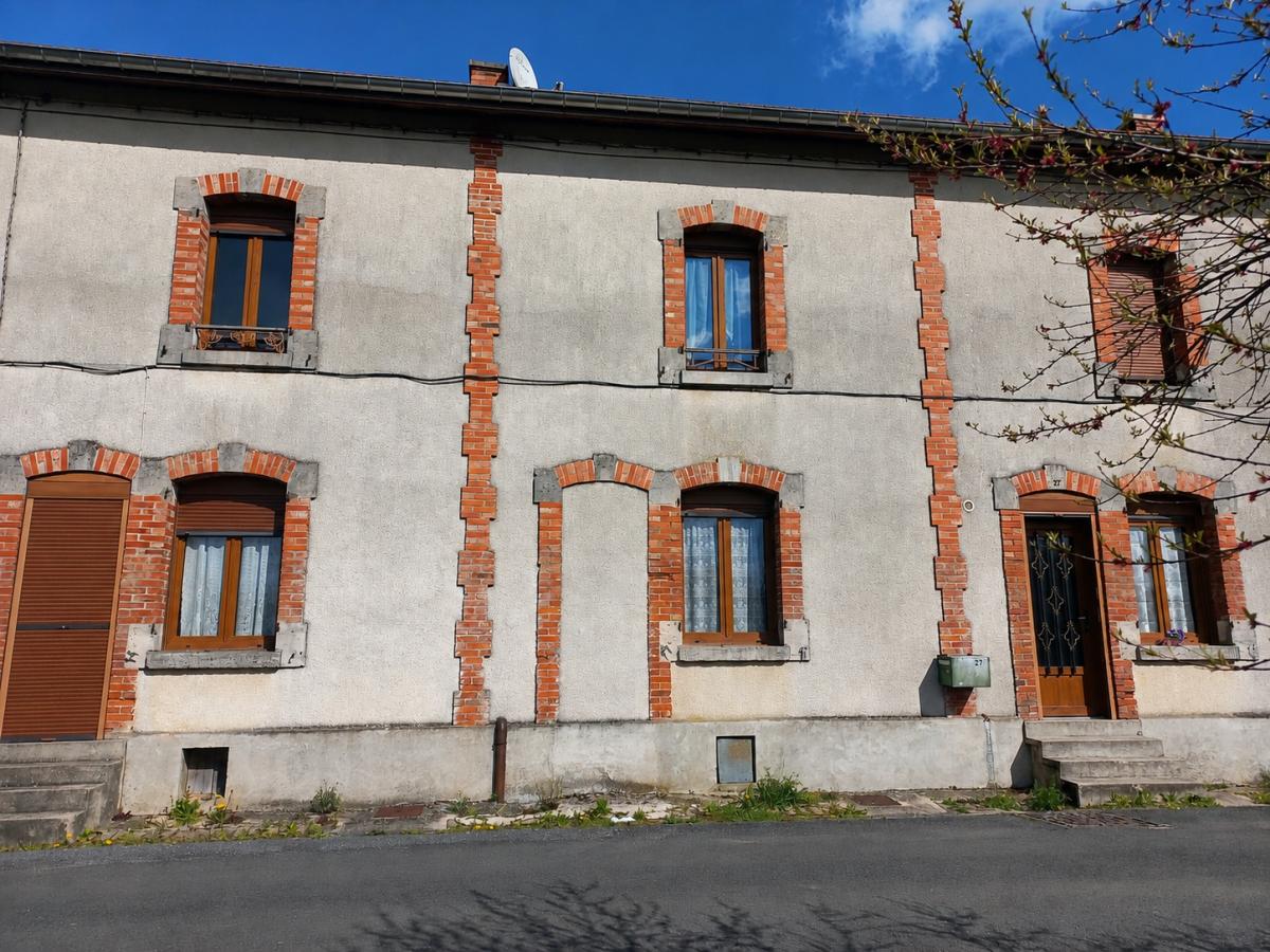 Maison 9 pièces 162 m² · à Brousseval · 162 m² · 66 000 €