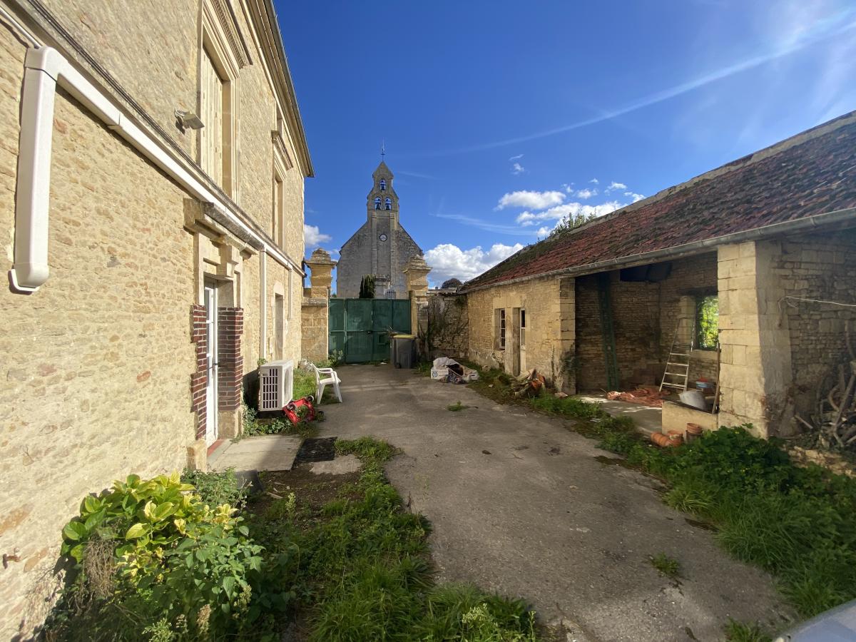 Maison 4 pièces 122 m² · à Mathieu · 122 m² · 522 500 €