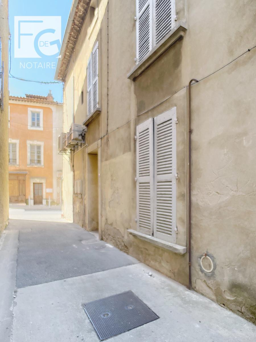Appartement 3 pièces 80 m² · à Morières-lès-Avignon · 80 m² · 50 000 €