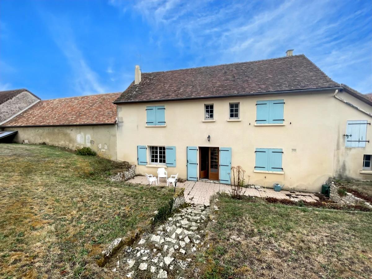 Maison 6 pièces 142 m² · à Vezot · 142,2 m² · 830 600 €
