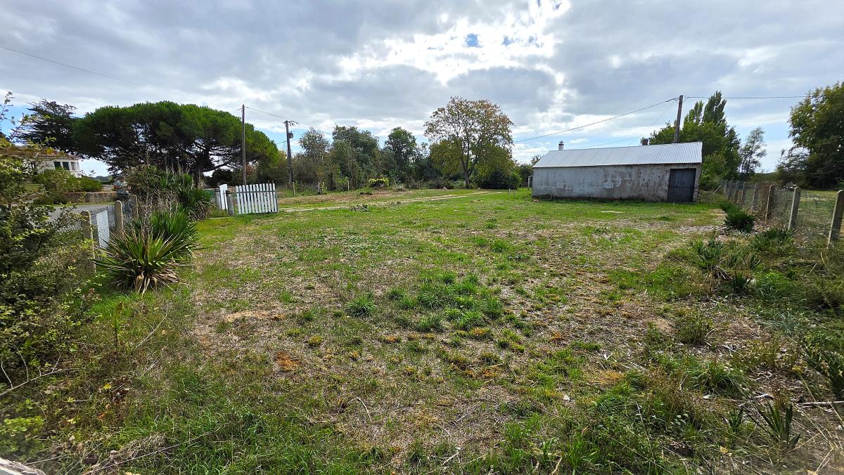 Terrain à bâtir avec garage de 40 m² · à Saint-Jean-de-Monts · 121 150 €