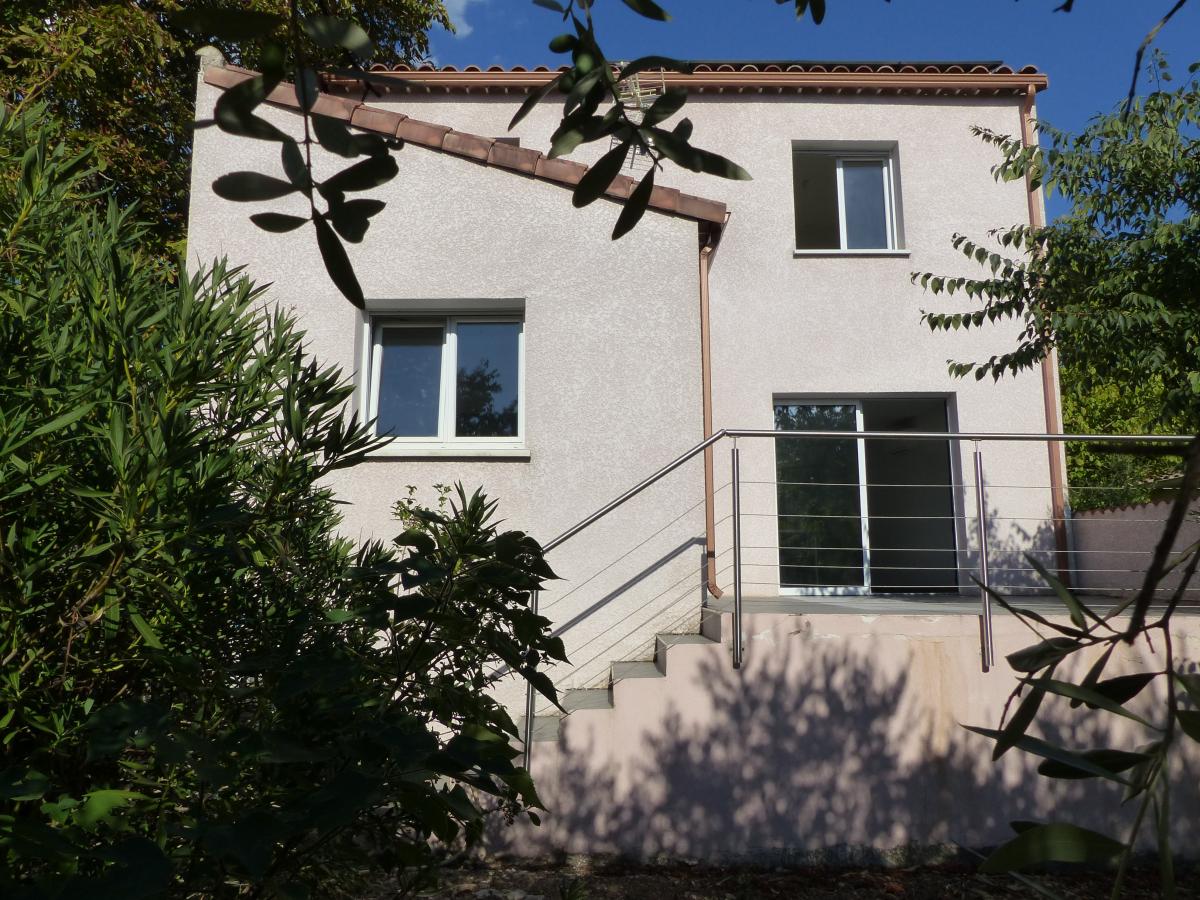 Maison 4 pièces 104 m² · à Vergèze · 104,4 m² · 381 600 €