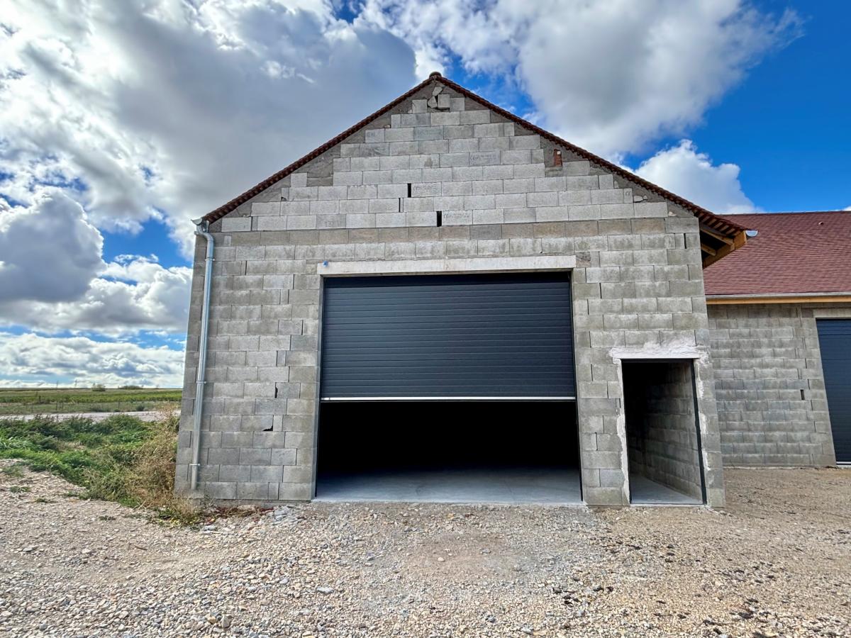 Local commercial 120 m² · à Puligny-Montrachet · 120 m² · 720 €/mois