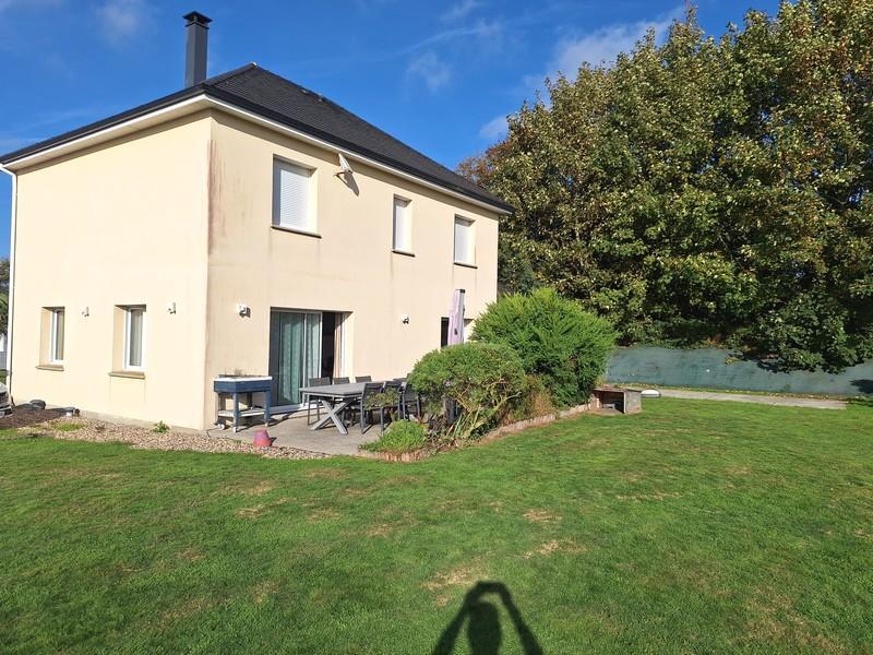 Maison 6 pièces 166 m² · à Bordeaux-Saint-Clair · 165,7 m² · 312 000 €