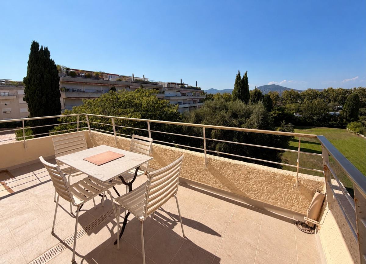 Appartement 3 pièces 75 m² · à Saint-Tropez · 75,4 m² · 990 000 €