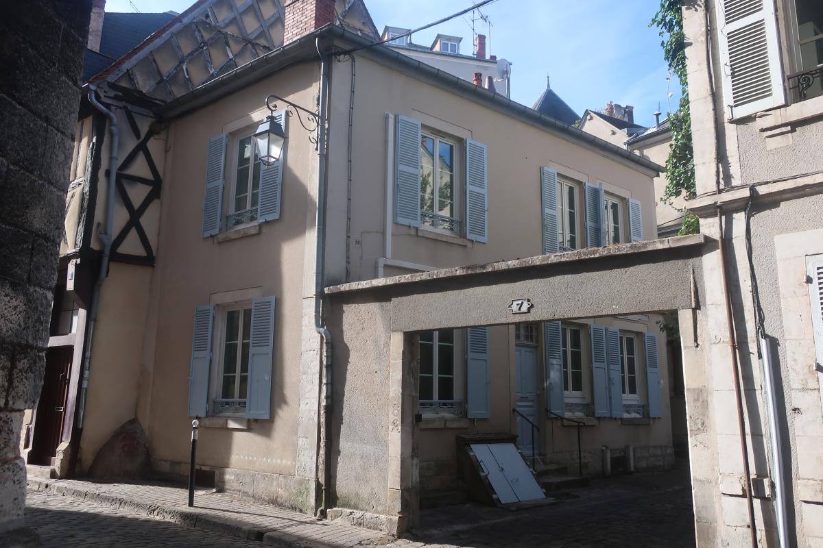 Maison 5 pièces 79 m² · à Bourges · 79 m² · 148 000 €