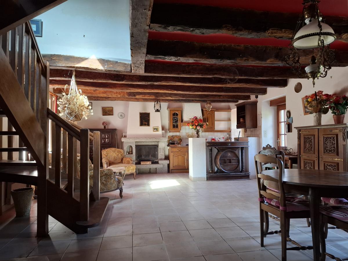 Maison 5 pièces 111 m² · à Forges de Lanouée · 111 m² · 143 000 €