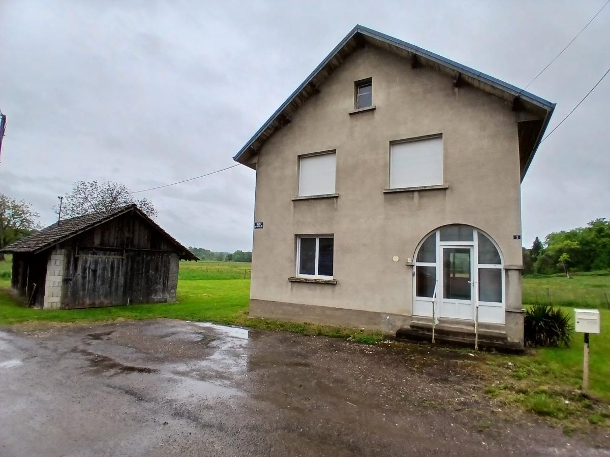 Maison 3 pièces 100 m² · à Longevelle-sur-Doubs · 100 m² · 95 000 €