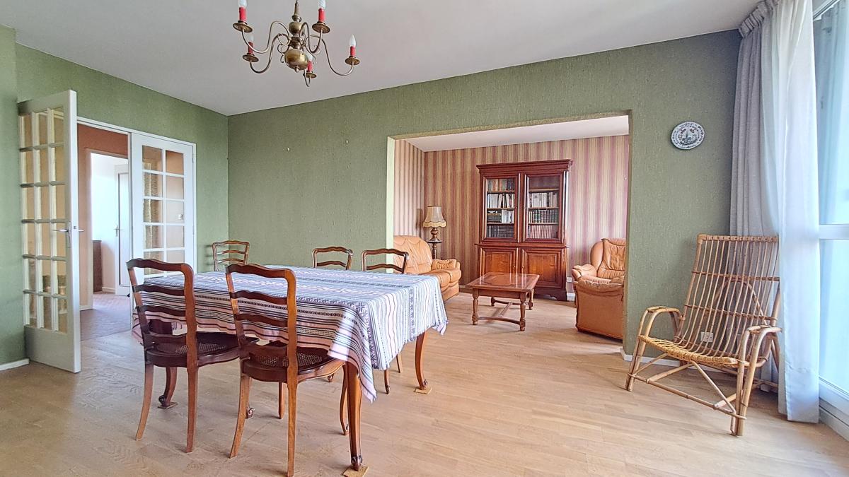 Appartement 5 pièces 91 m² · à Villefranche-sur-Saône · 91 m² · 180 000 €