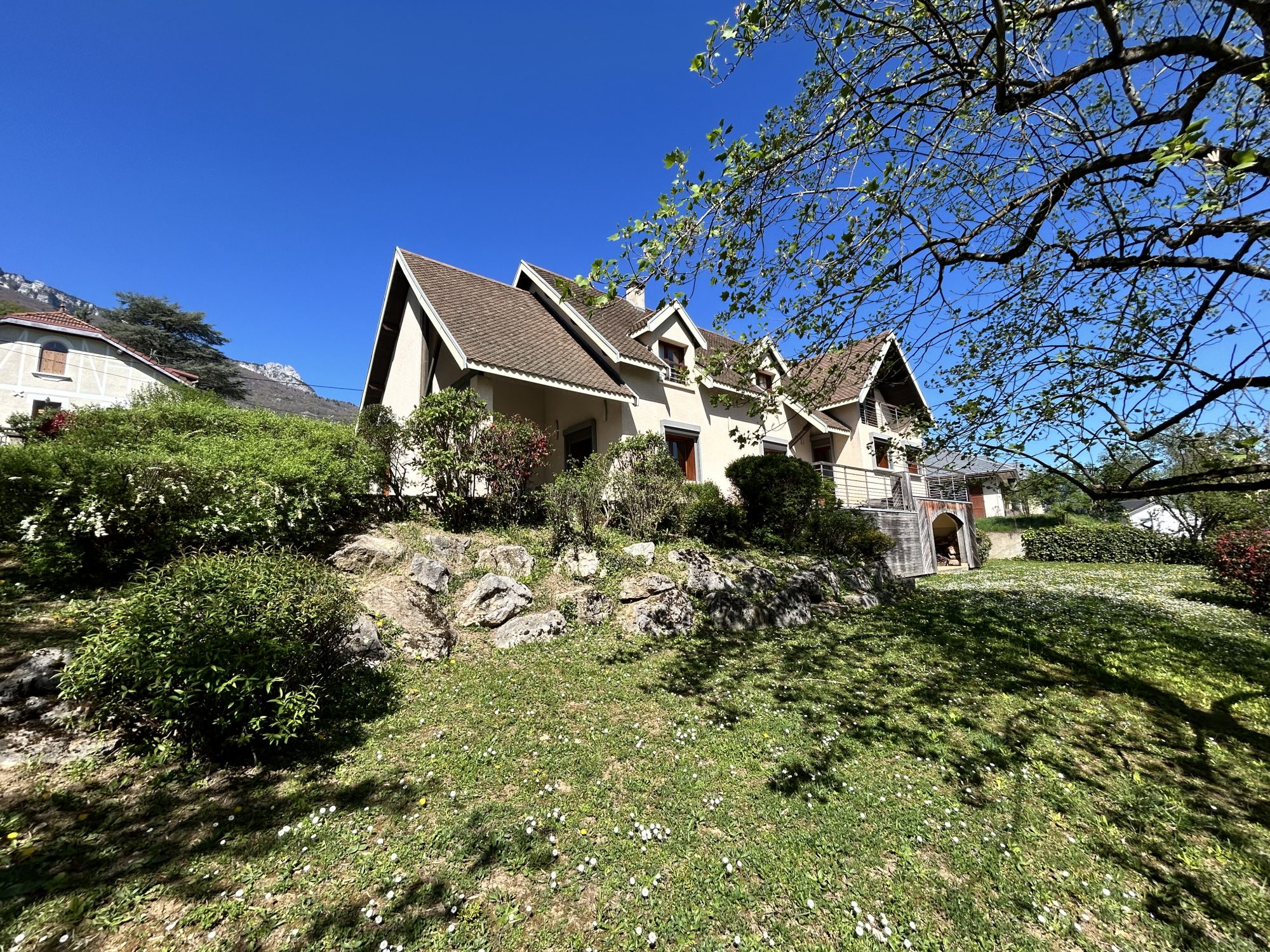 Maison 6 pièces 200 m² · à Seyssins · 200 m² · 695 000 €