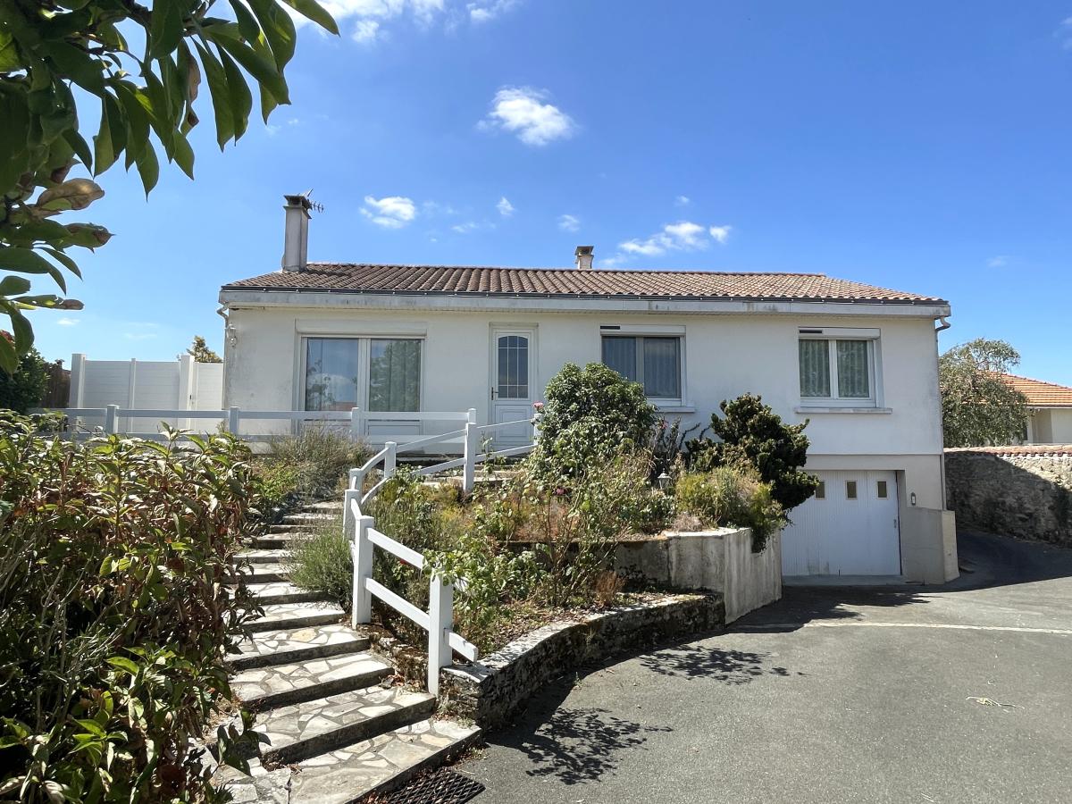 Maison 86 m² · à Sigournais · 86,5 m² · 163 525 €