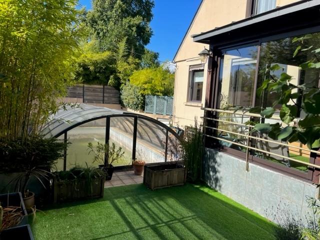 Maison 8 pièces 179 m² · à Lorient · 179 m² · 497 976 €