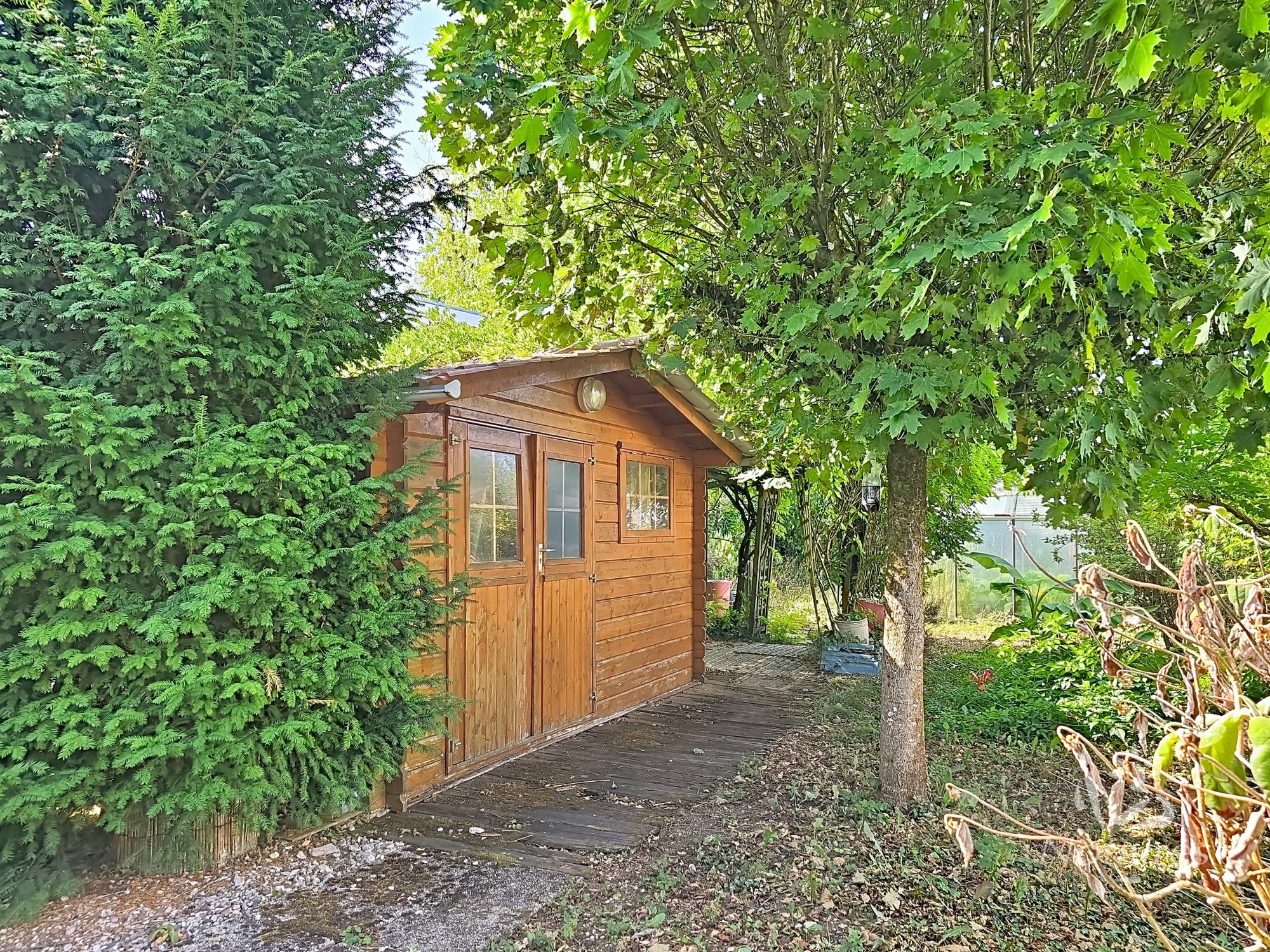 Réseau des notaires · à Chaumont · 15 000 €
