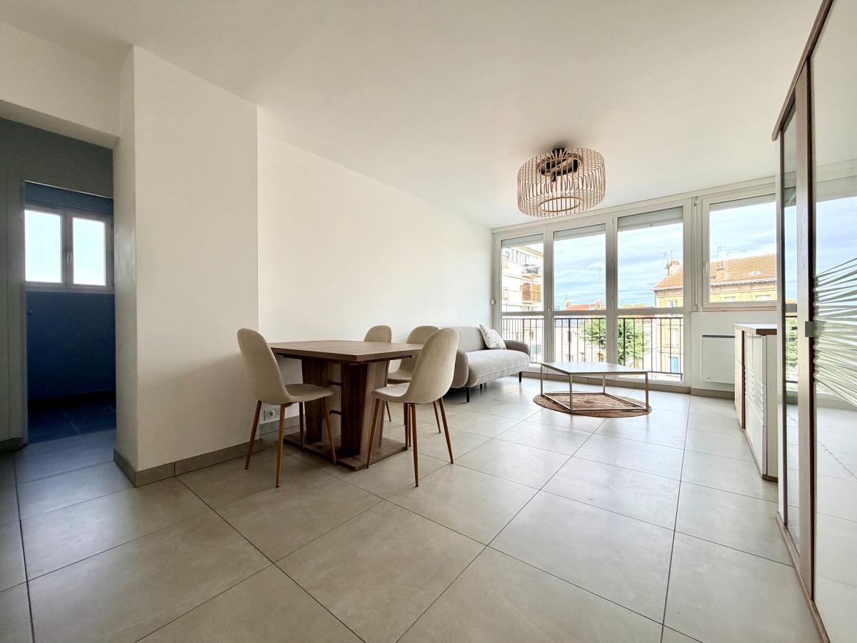 Appartement 3 pièces 55 m² · à Reims · 54,8 m² · 930 €/mois