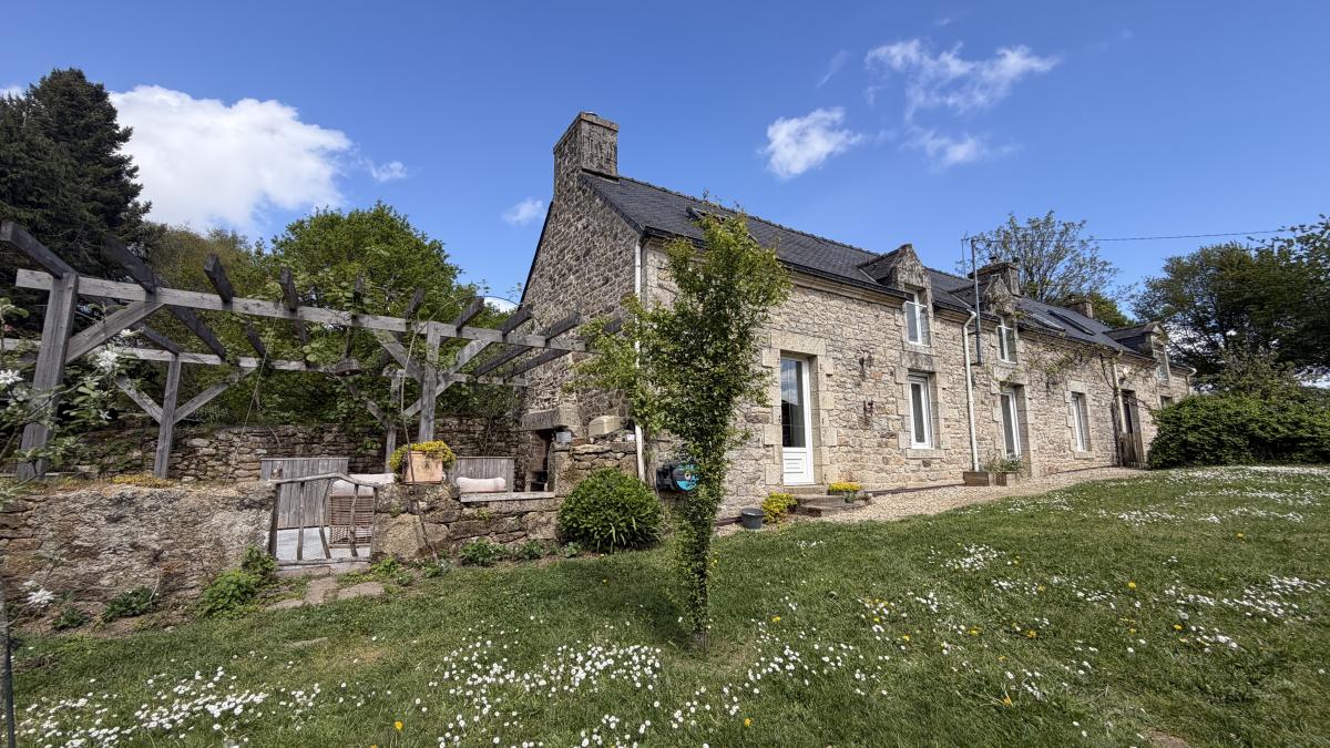 Maison 8 pièces 184 m² · à Saint-Barthélemy · 184 m² · 291 520 €