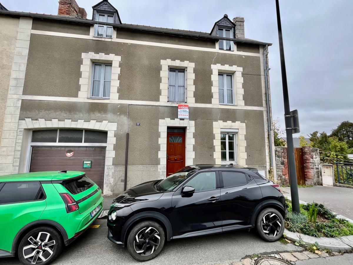 Maison 6 pièces 117 m² · à Dol-de-Bretagne · 117,3 m² · 194 480 €