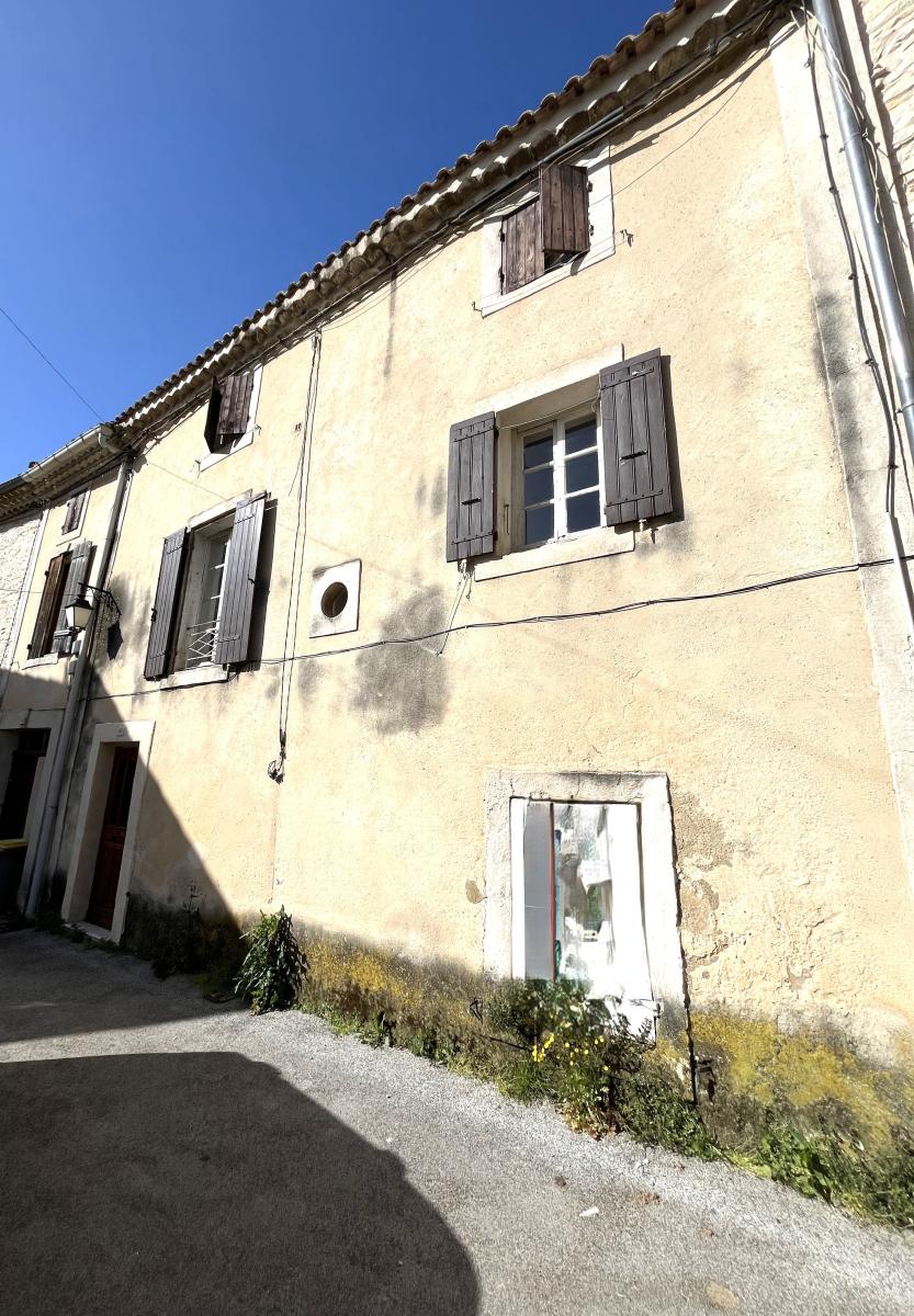 Maison 6 pièces 93 m² · à Tavel · 93,1 m² · 105 000 €