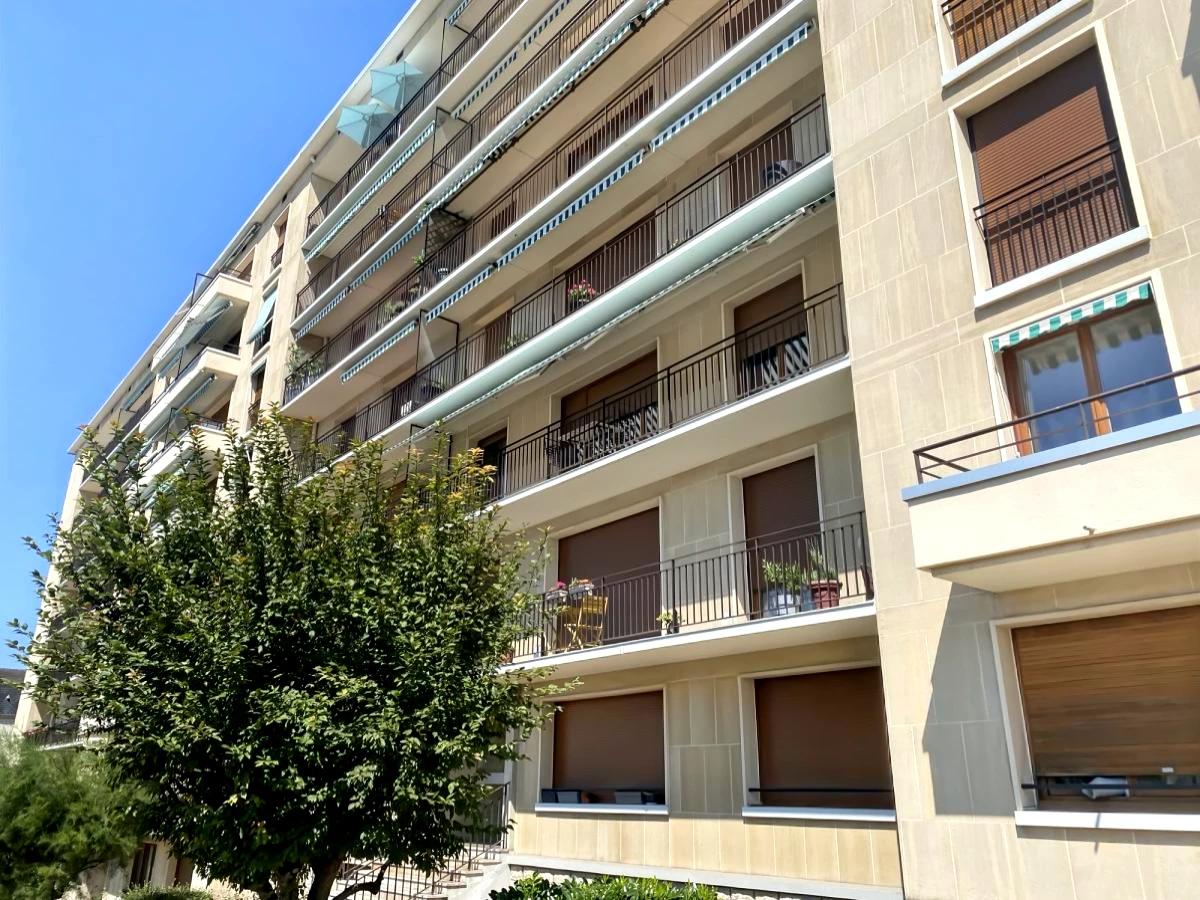 Appartement 5 pièces 104 m² · à Reims · 103,9 m² · 247 500 €