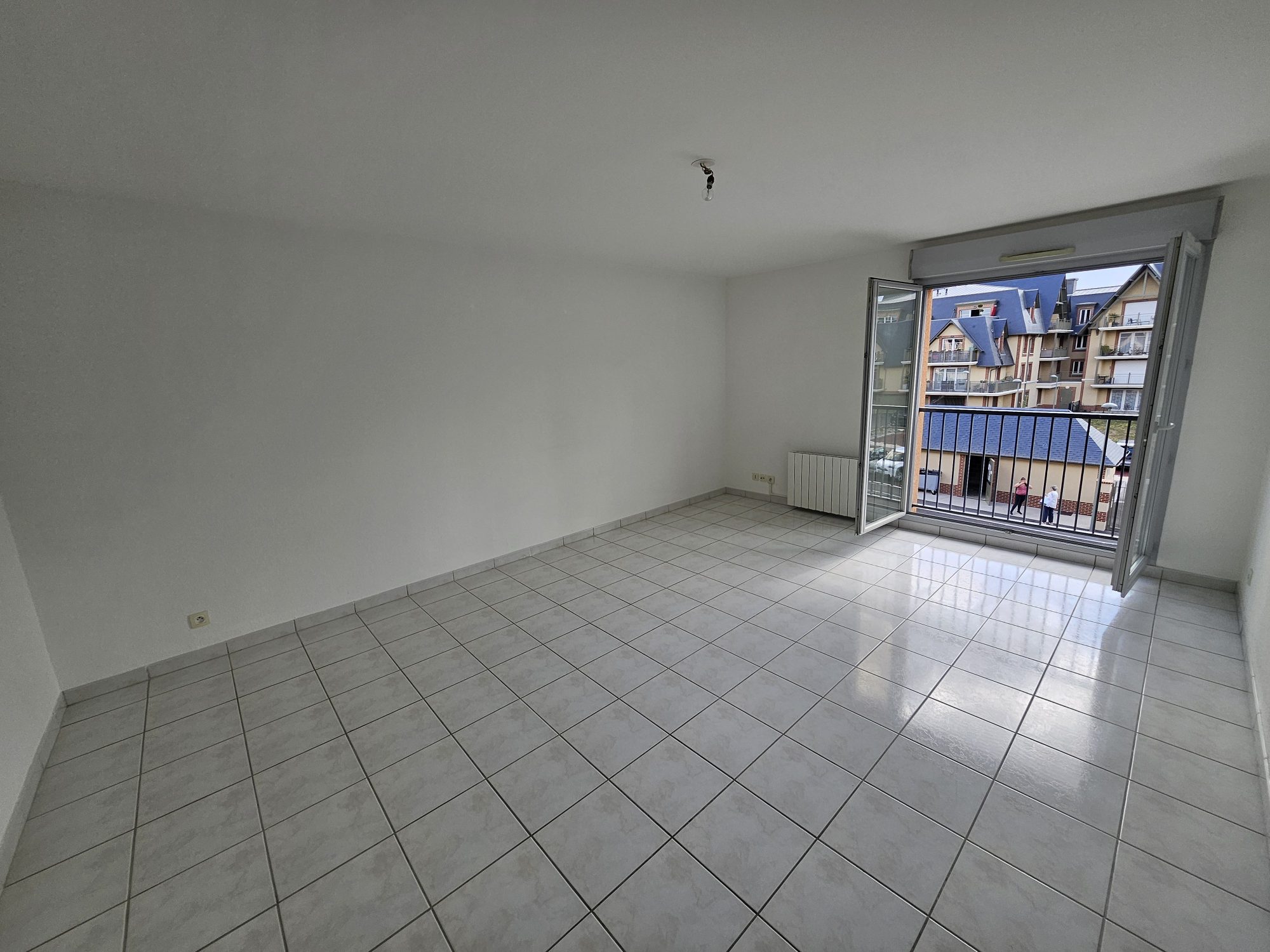 Appartement 2 pièces 47 m² · à Pont-l'Évêque · 47 m² · 154 000 €